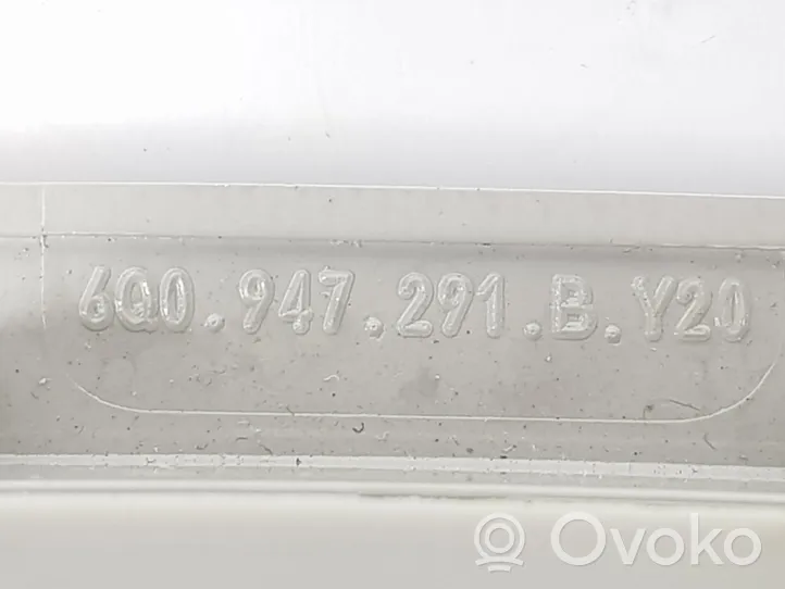 Seat Leon IV Rivestimento della console di illuminazione installata sul rivestimento del tetto 6Q0947291B