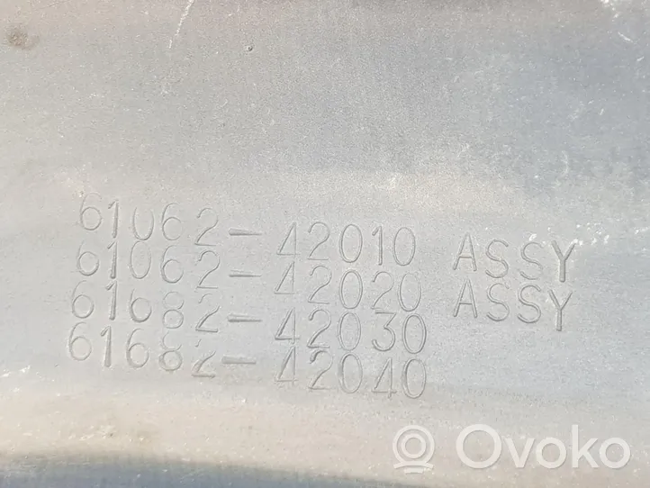 Toyota RAV 4 (XA20) Bande de garniture d’arche arrière 7561242080J0