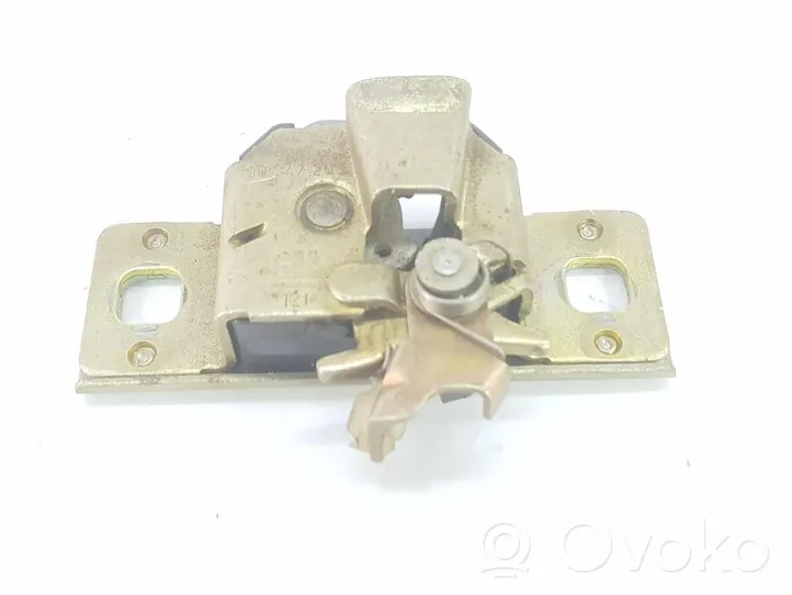 Opel Calibra Tailgate lock latch 90347360