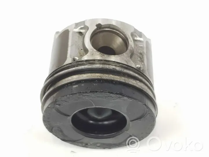 SsangYong Kyron Piston avec bielle 6640300917