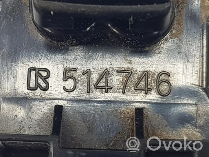 Toyota Land Cruiser (J120) Elektrinių langų jungtukas 8403060021