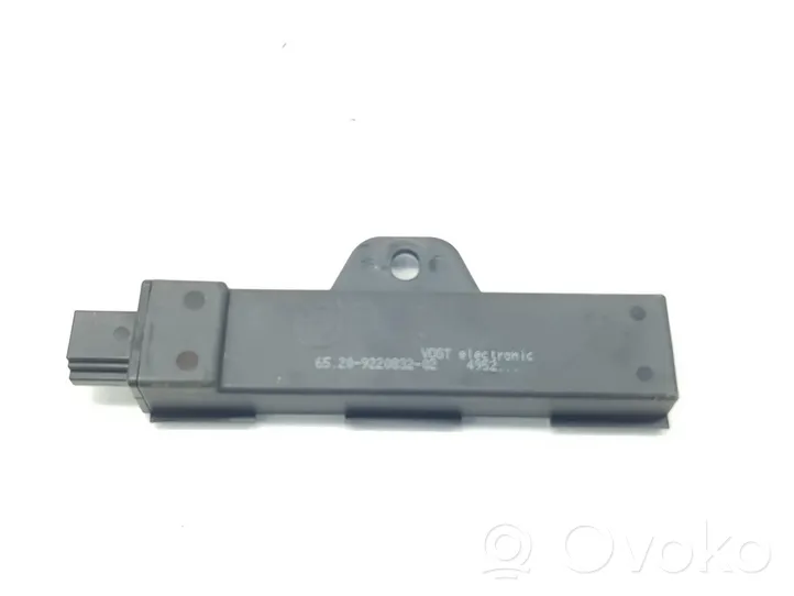 BMW 2 F46 Cita veida sensors 65209220832