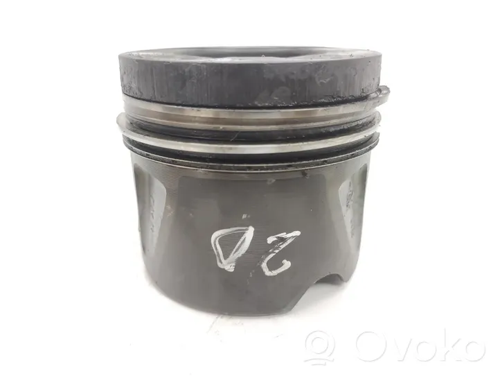 Mercedes-Benz ML AMG W166 Piston avec bielle A6420307717