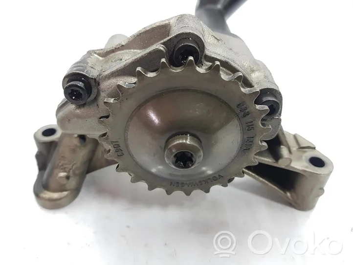 Volkswagen PASSAT B6 Oil pump 038115105C