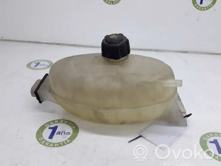 Renault Trafic I Vase d'expansion / réservoir de liquide de refroidissement 7700312900