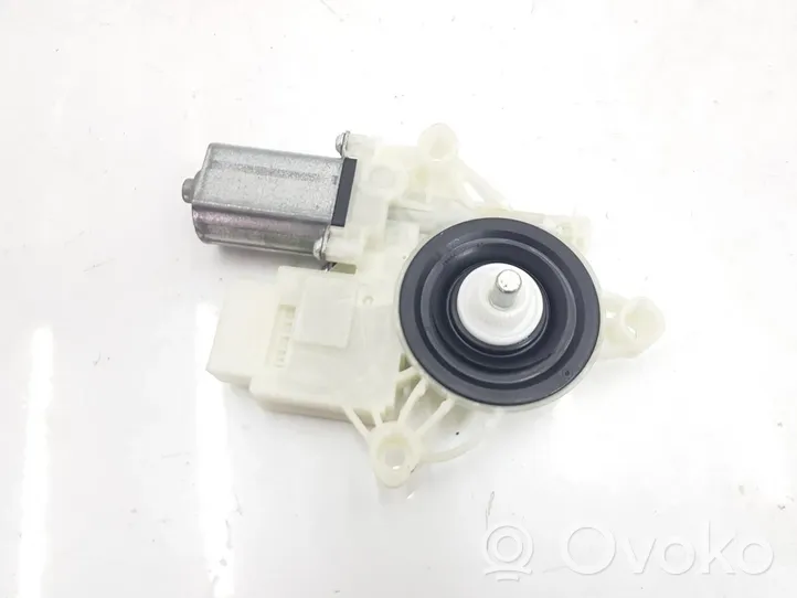 BMW X5 G05 Moteur de lève-vitre de porte avant 61359450070