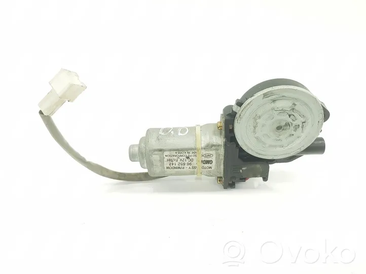 Chevrolet Aveo Moteur de lève-vitre de porte avant 96652142