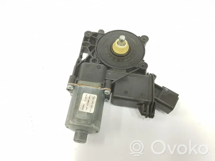 Opel Zafira C Front door window regulator motor 13369285