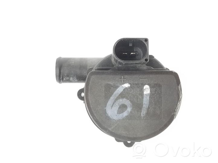 Mercedes-Benz V Class W447 Pompa dell’acqua A2118350364