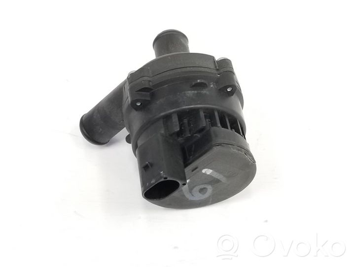 Mercedes-Benz V Class W447 Pompa dell’acqua A2118350364