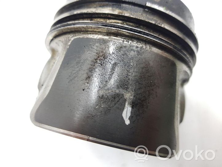 Seat Toledo IV (NH) Piston avec bielle 03L107065J