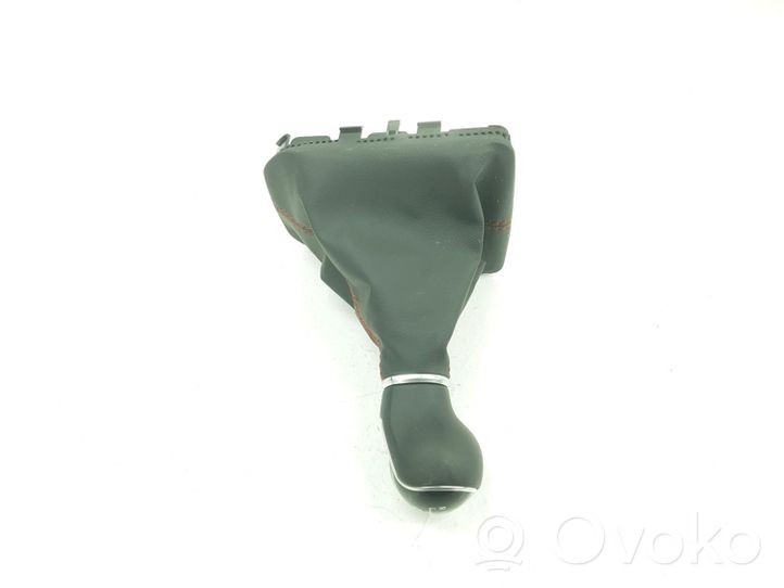 Seat Ibiza V (KJ) Revêtement pommeau de levier de vitesses cuir 6F0711113AA