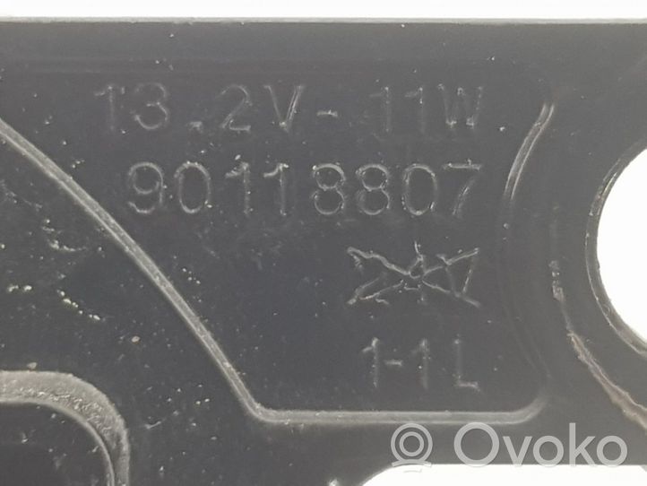 Opel Crossland X Światło przeciwmgłowe przednie 90118807