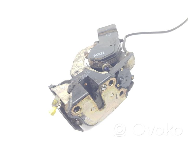 Toyota Land Cruiser (HDJ90) Zamek drzwi przednich 6904060061