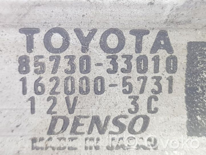 Toyota Land Cruiser (HDJ90) Sähkökäyttöisen kattoluukun asennussarja 8573033010