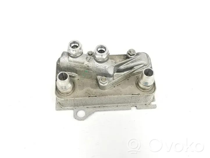 Mercedes-Benz C W204 Radiatore dell’olio del cambio A0995001900