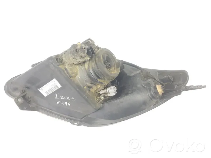 Suzuki Swift Faro delantero/faro principal 3532062J11