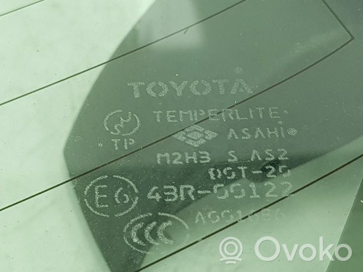 Toyota Land Cruiser (J120) Rear vent window glass 6272060791