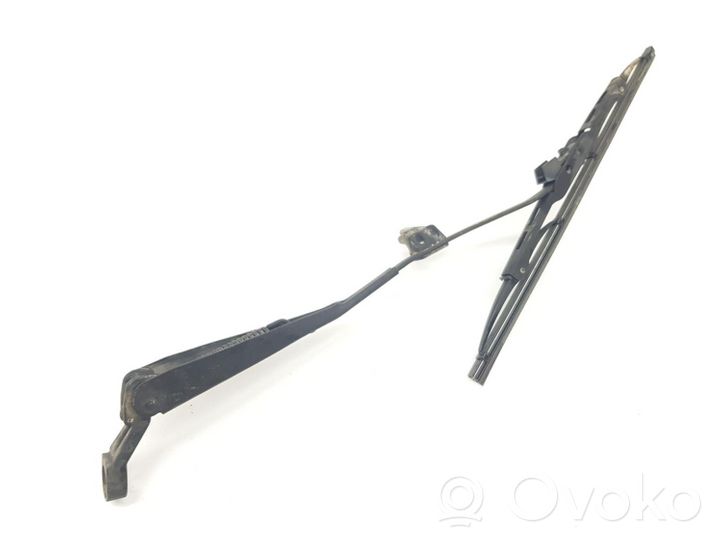 KIA Sorento Rear wiper blade arm 988113E000