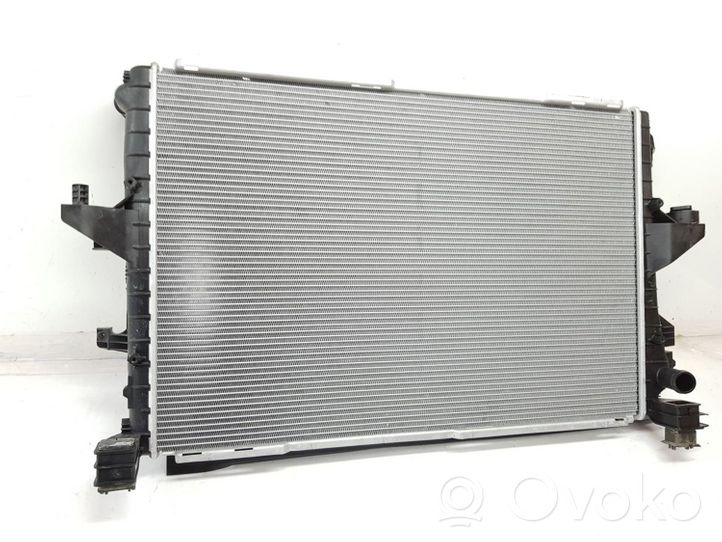 Volkswagen Transporter - Caravelle T6 Coolant radiator 7E0121253C