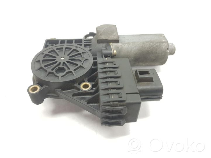 Ford Focus Motorino alzacristalli della portiera anteriore 1060730