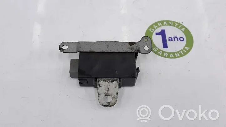 Toyota Land Cruiser (J120) Module de passerelle 8911160020