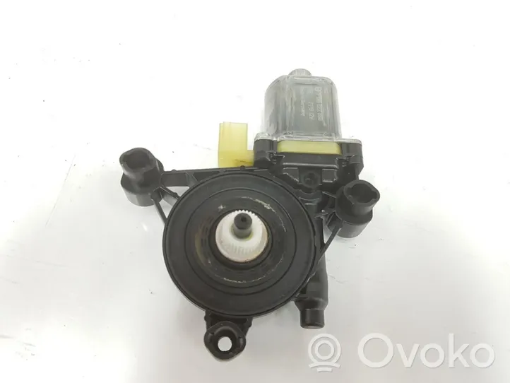 Audi A4 S4 B8 8K Takaoven ikkunan nostomoottori 8W0959812