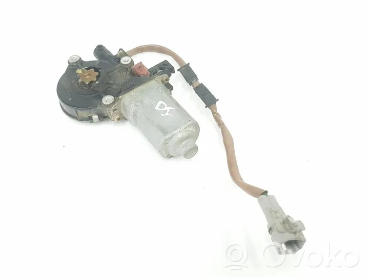 Toyota Land Cruiser (HDJ90) Sähkökäyttöisen kattoluukun asennussarja 8572060060