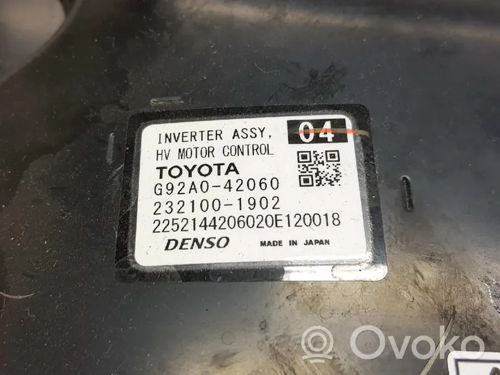 Toyota RAV 4 (XA40) Akku G92A042070