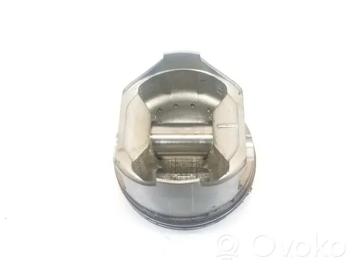 Suzuki Swift Piston avec bielle 1211185E000A0