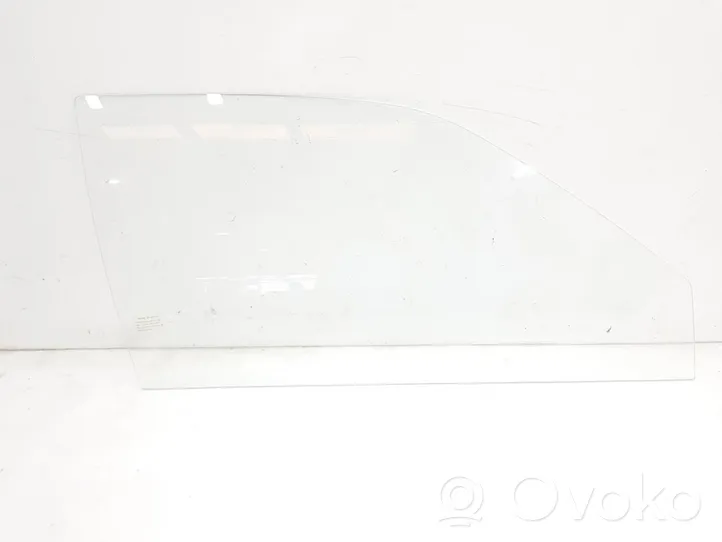 Suzuki Swift Vetro del finestrino della portiera anteriore - quattro porte 8453160B00