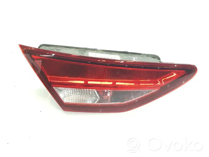 Seat Leon IV Lampy tylnej klapy bagażnika 5F0945093L