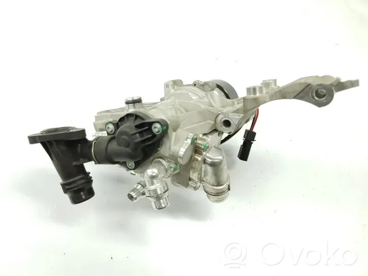 BMW X2 F39 Soporte del alternador 11518591719