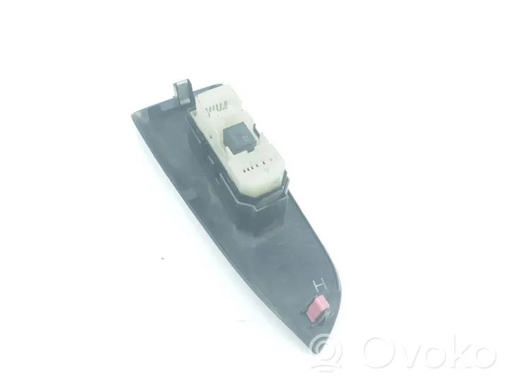 Toyota Land Cruiser (J120) Elektrinių langų jungtukas 8403060021