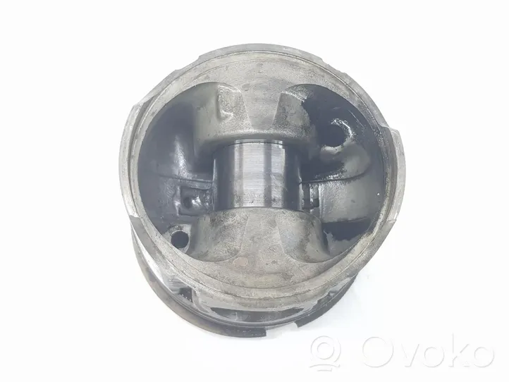 SsangYong Kyron Piston avec bielle 6640300917