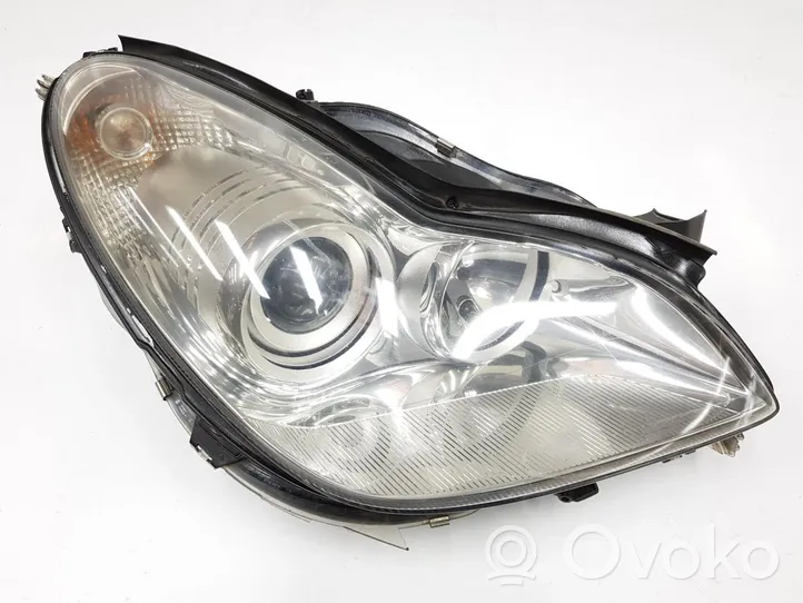 Mercedes-Benz CLS C218 AMG Lampa przednia A2198201061