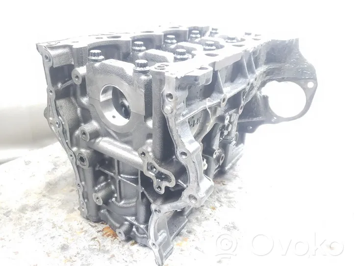 SsangYong Tivoli Blok silnika 6730100605