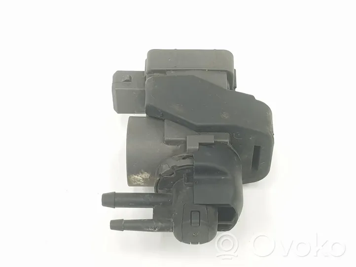 Renault Trafic II (X83) Vacuum valve EV526