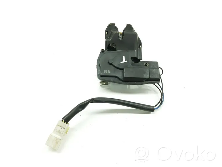 Chevrolet Epica Tailgate lock latch 96636677