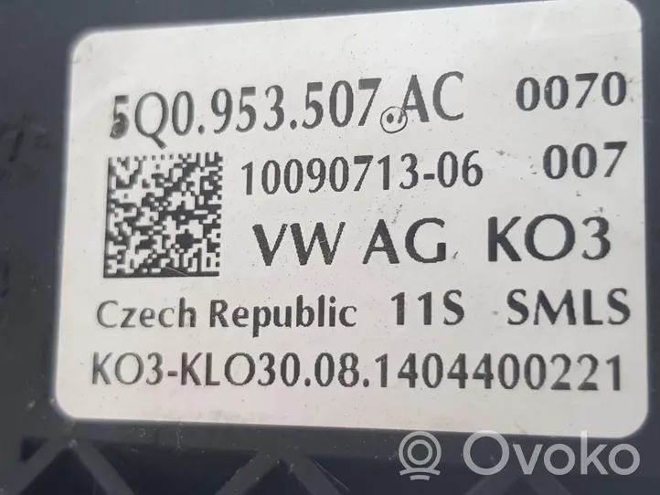 Seat Altea Przełącznik / Przycisk kierownicy 5Q0953513R