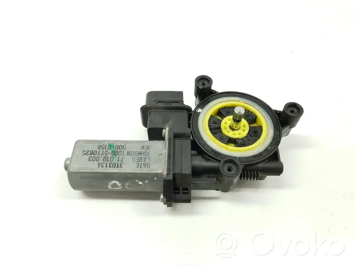 BMW 2 F46 Moteur de lève-vitre de porte avant 3T0313A