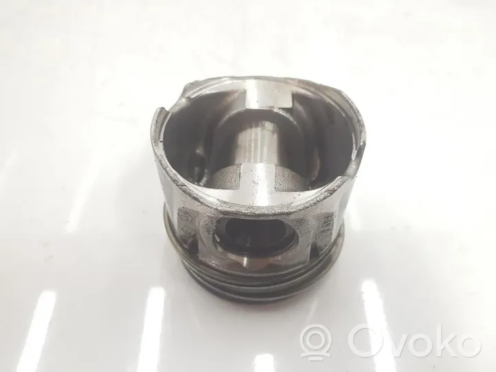 Renault Trafic II (X83) Piston avec bielle 7701479102