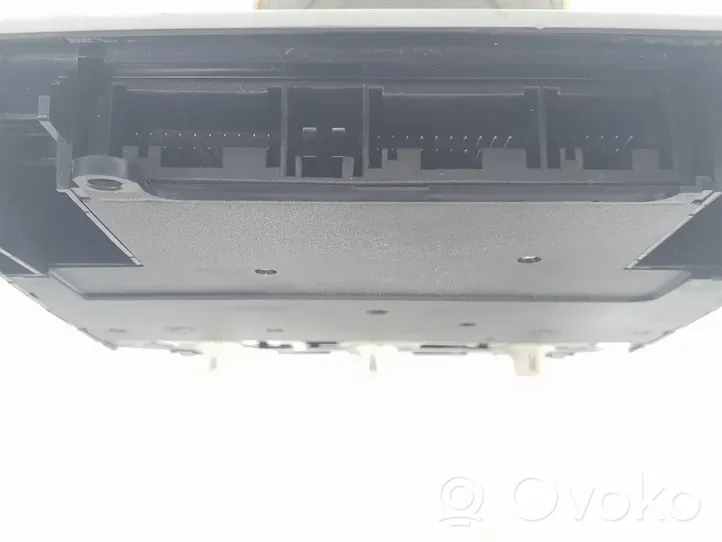 BMW X1 E84 Rivestimento della console di illuminazione installata sul rivestimento del tetto 9225475