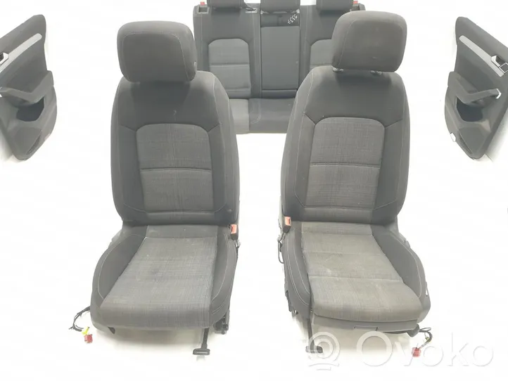 Volkswagen PASSAT B8 Fotele / Kanapa / Komplet ENTELA