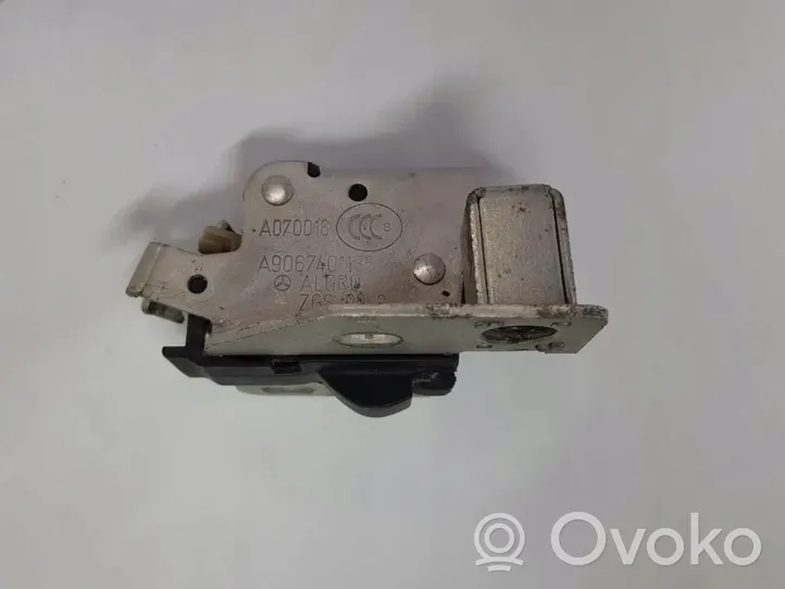 Mercedes-Benz Sprinter W906 Rear door lock 