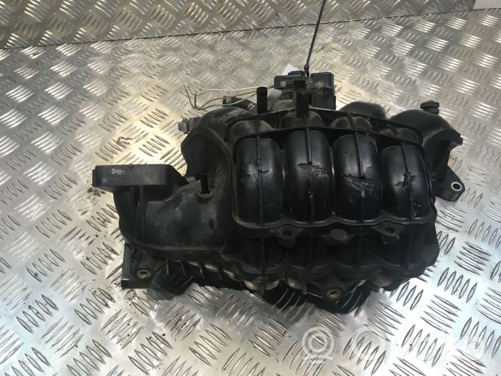 Suzuki Jimny Collecteur d'admission E1T26571A