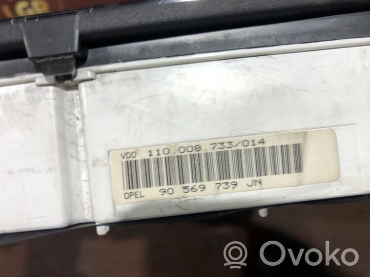 Opel Vectra B Compteur de vitesse tableau de bord 90569739JN