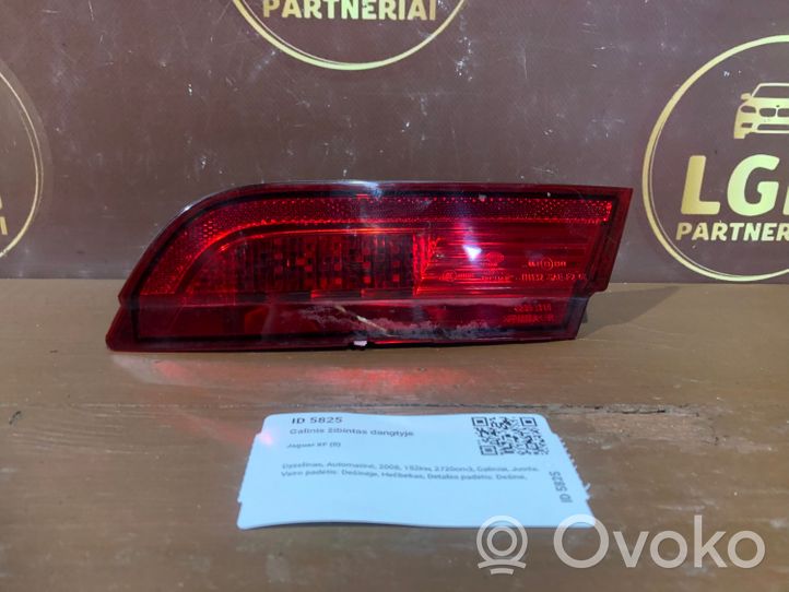 Jaguar XF Aizmugurējais lukturis pārsegā 8X2315K272CD