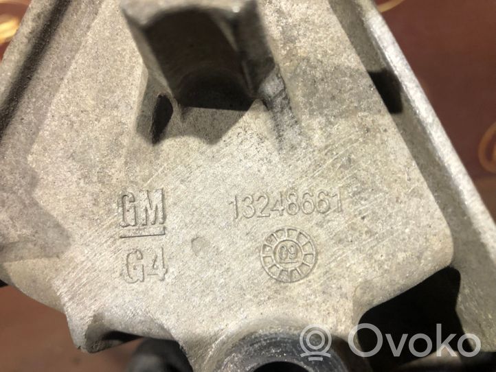 Opel Astra J Supporto di montaggio scatola del cambio 13248661