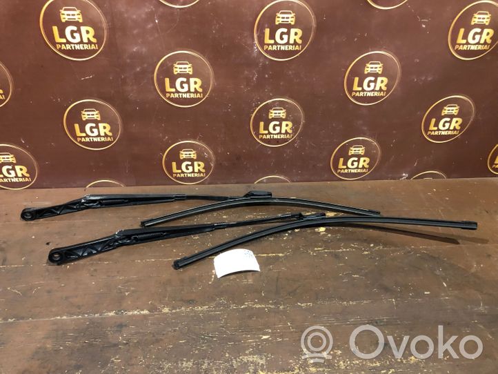 Opel Astra J Braccio della spazzola tergicristallo anteriore 13289890